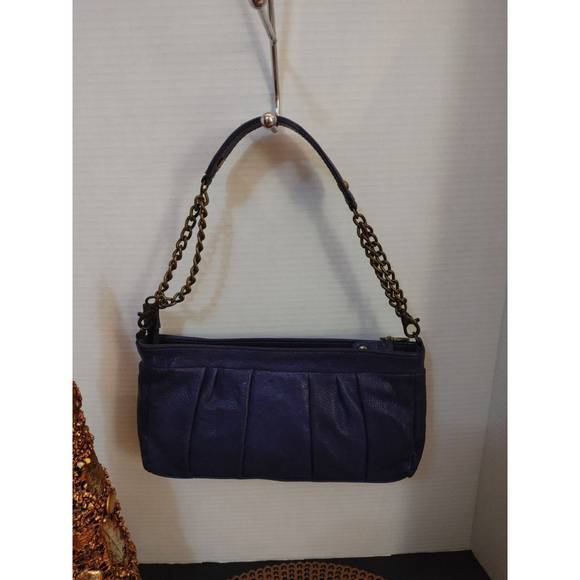 KAGE Leather Shoulder Bag - Picture 5 of 9